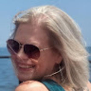 Meet your Posher, Debra